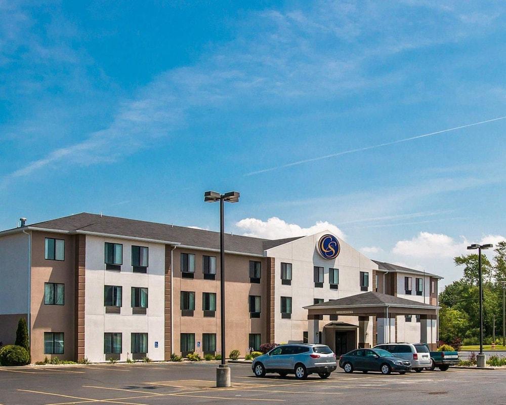 Comfort Suites South Haven Near I-96 מראה חיצוני תמונה